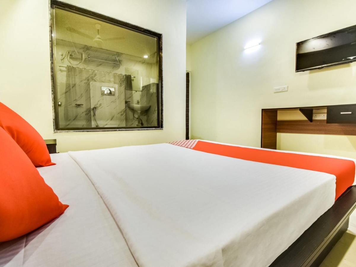 Oyo 74116 Hotel Feel Good Puri Kültér fotó