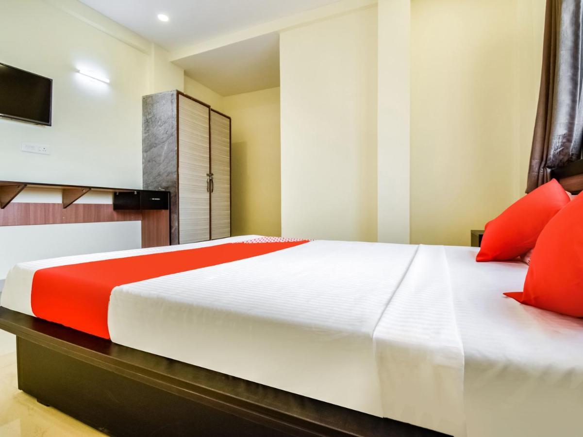 Oyo 74116 Hotel Feel Good Puri Kültér fotó