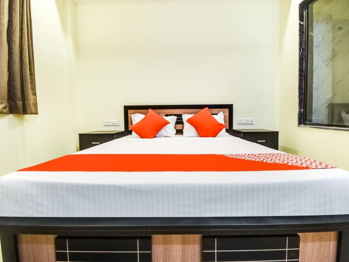 Oyo 74116 Hotel Feel Good Puri Kültér fotó