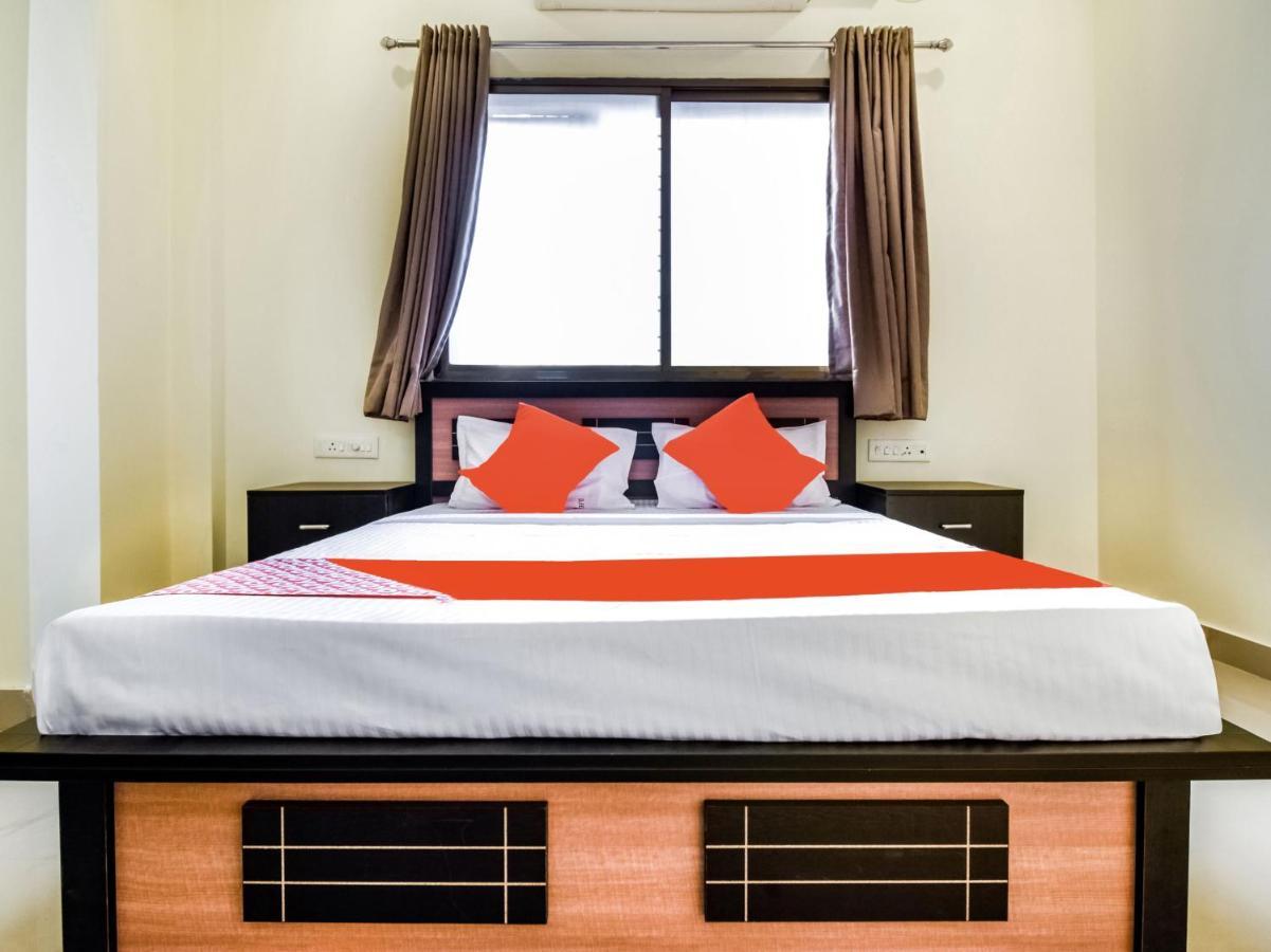 Oyo 74116 Hotel Feel Good Puri Kültér fotó